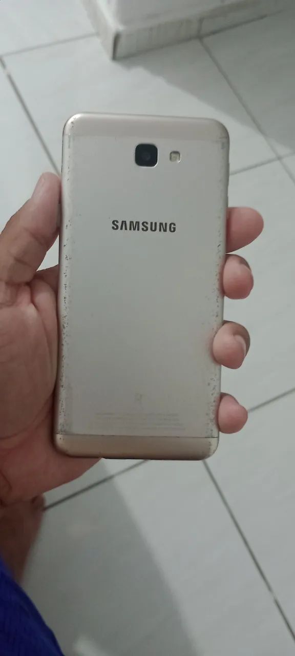 Celular j5 200,00  - Foto 2