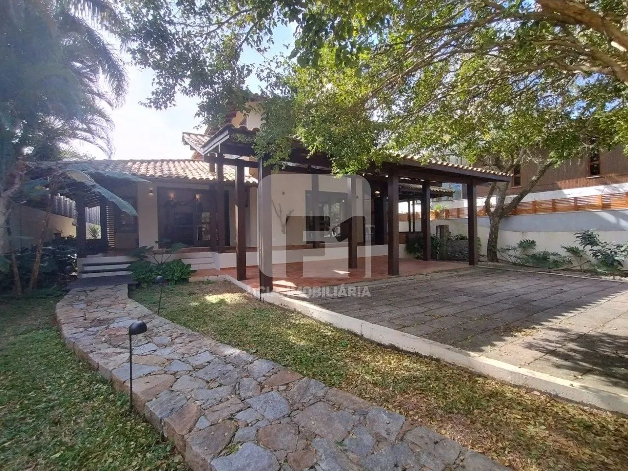 Casa Mobiliada em condomínio no Porto da lagoa - Foto 2