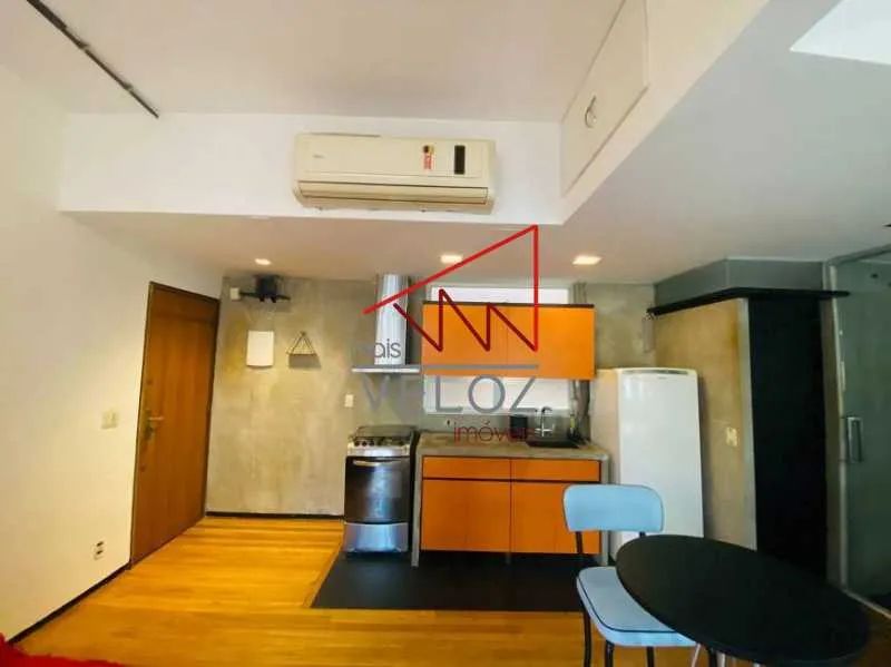 Loft na Glória, todo reformado e decorado por arquiteto