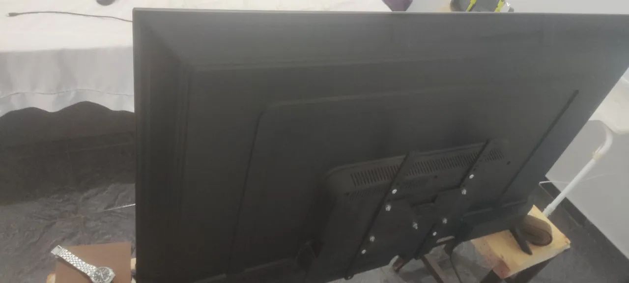 Smart TV led Philco Roku 50 polegadas, com suporte articulado p/ parede - Foto 2