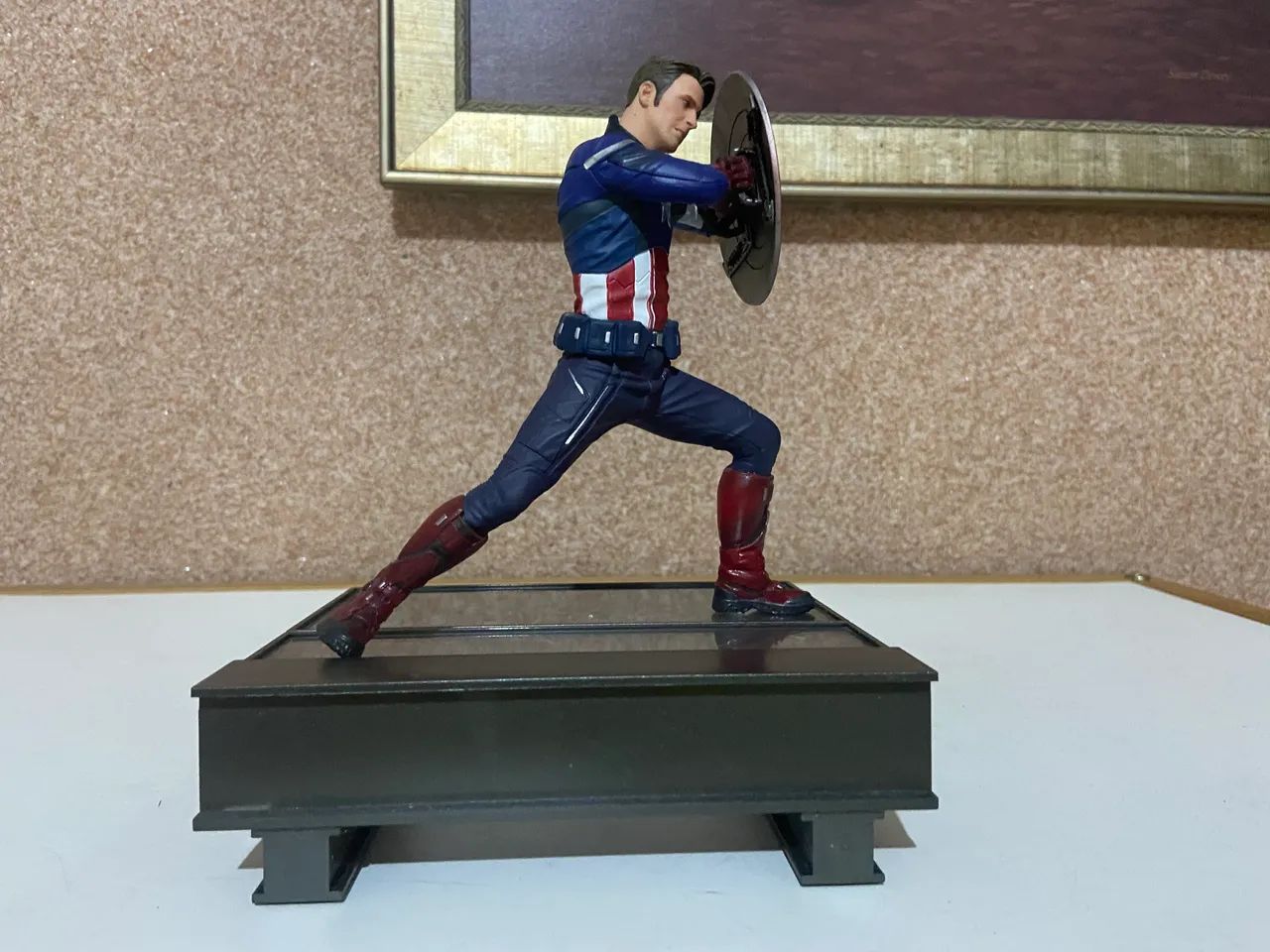 Diorama Capitão América Iron Studios - Foto 2