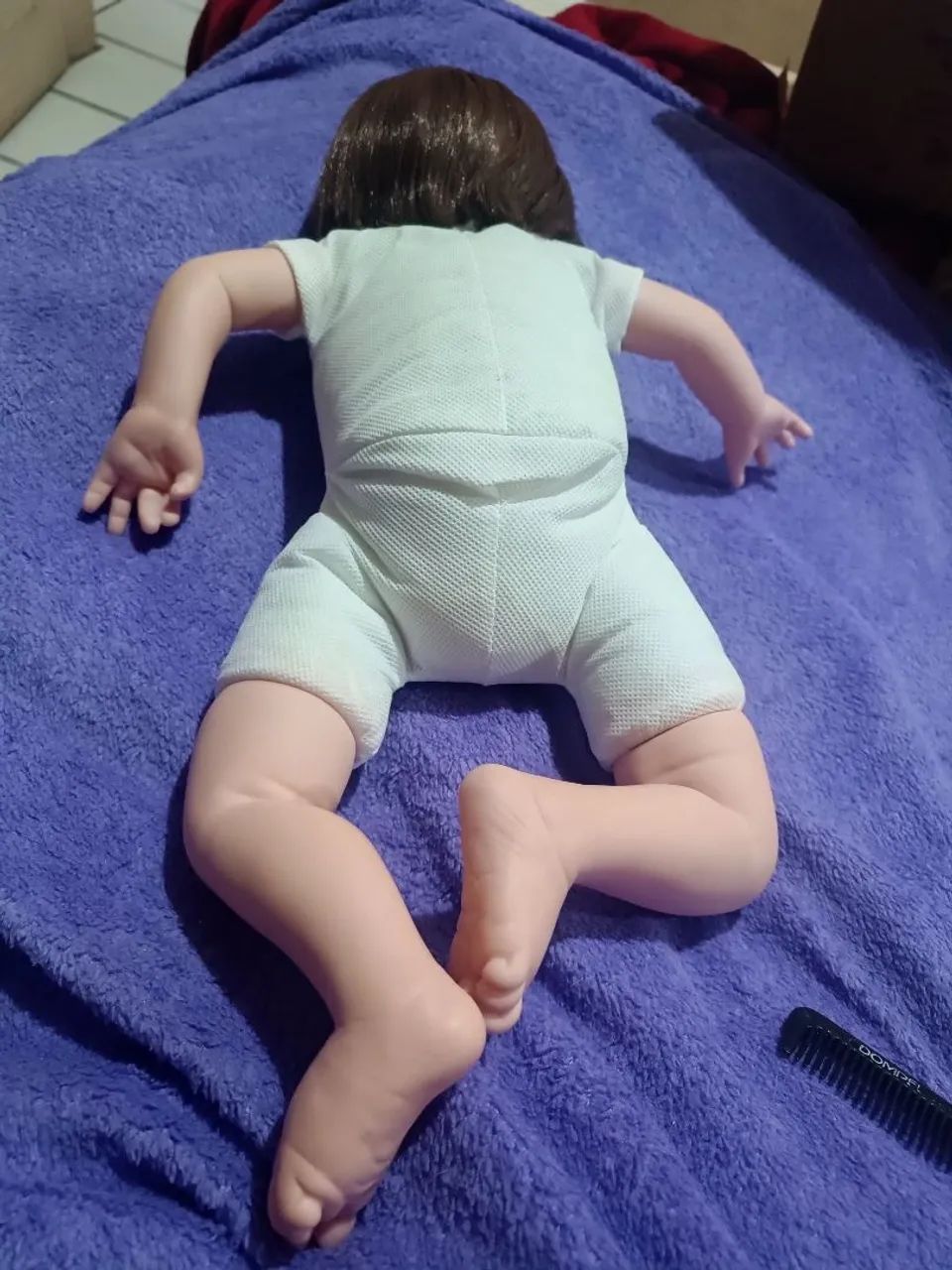Bb reborn Sid nyl 50cm vem com assessórios certidão e roupinha nova   - Foto 4