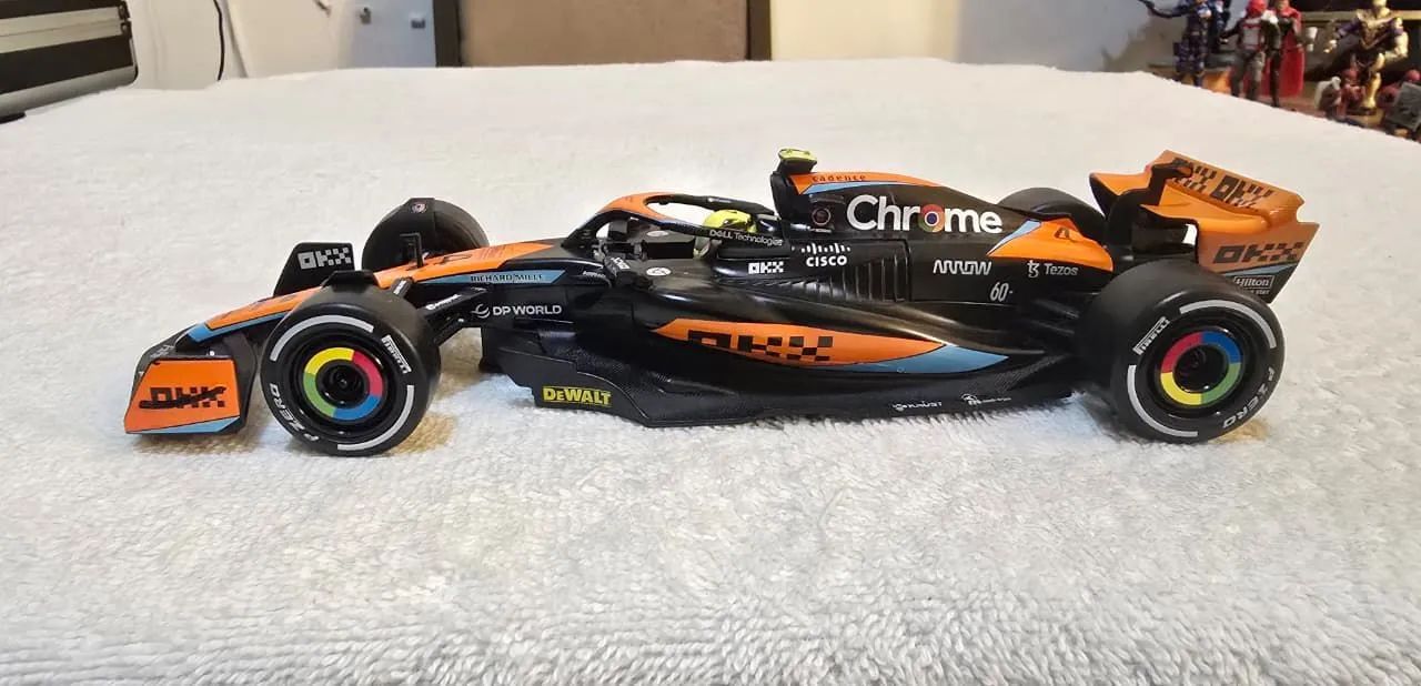 Carrinho miniatura da F1 McLaren Lando Norris  - Foto 4