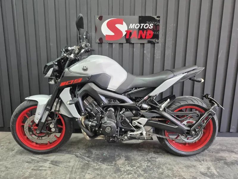 Yamaha MT-09  800 cc  - Foto 4