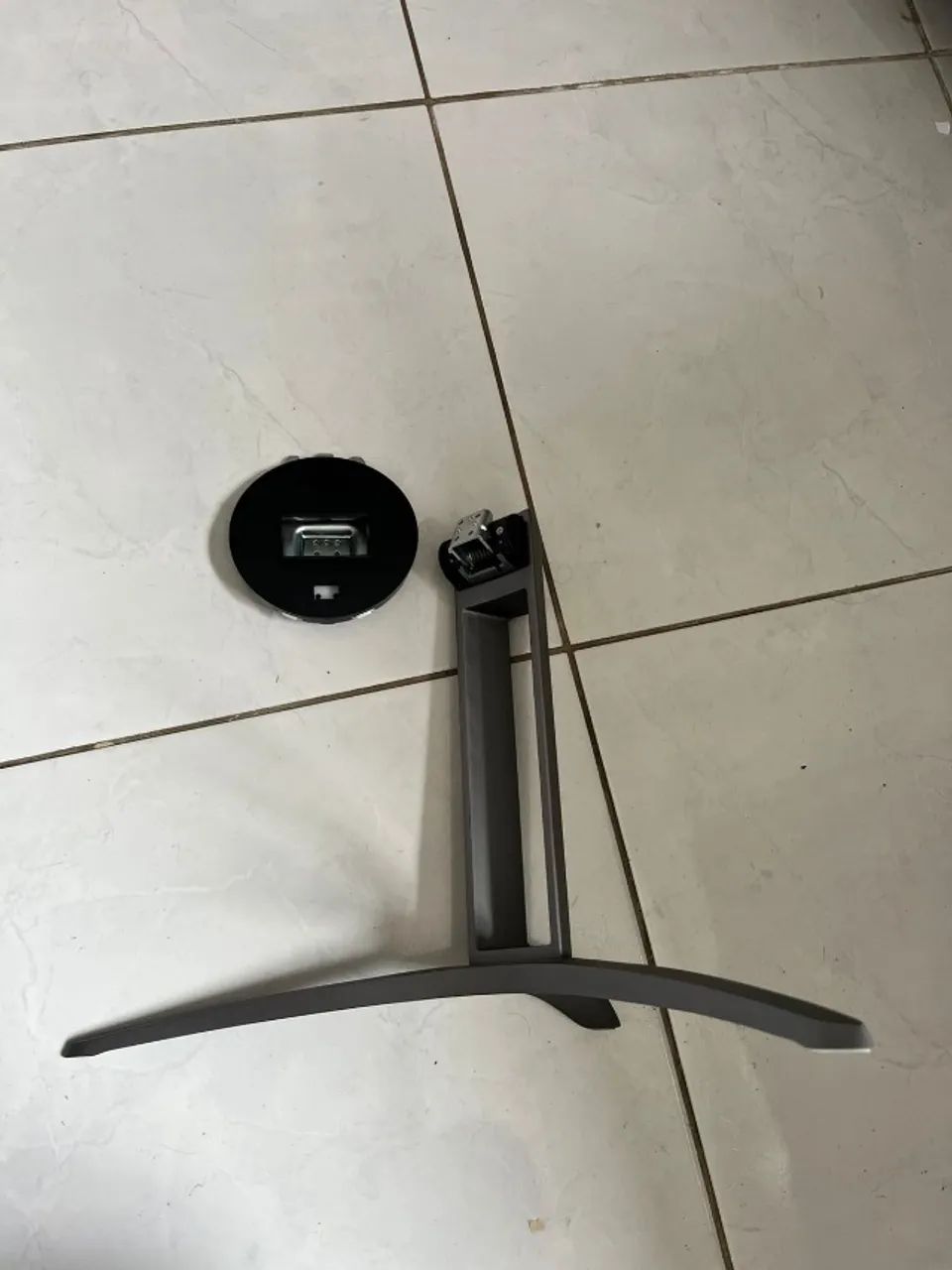 Monitor AOC 32 Polegadas AGON Curvo - Foto 4