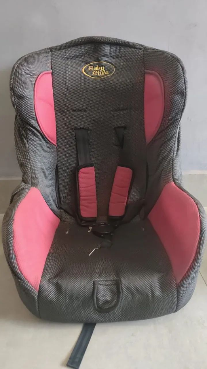 Vendo cadeirinha e assento