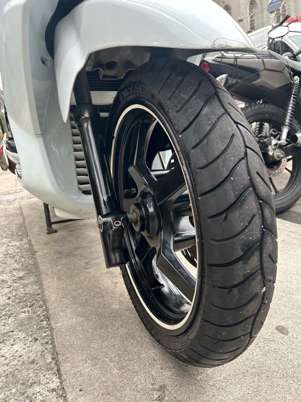 Veículo impecável  pronto para andar ! 