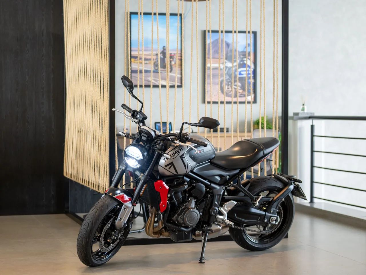 TRIUMPH TRIDENT 660 2024