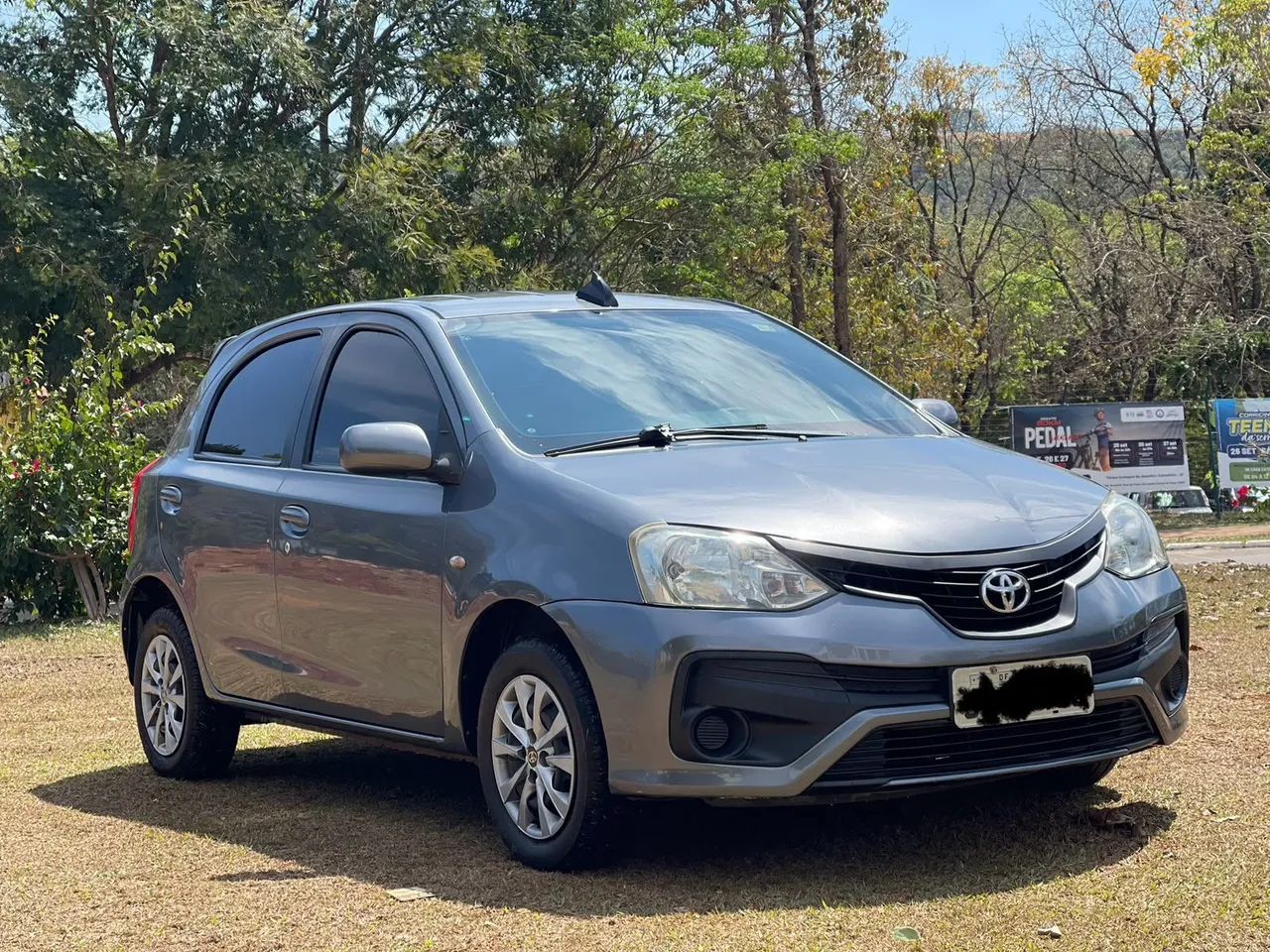 Toyota Etios 1.3 16V FLEX 2013