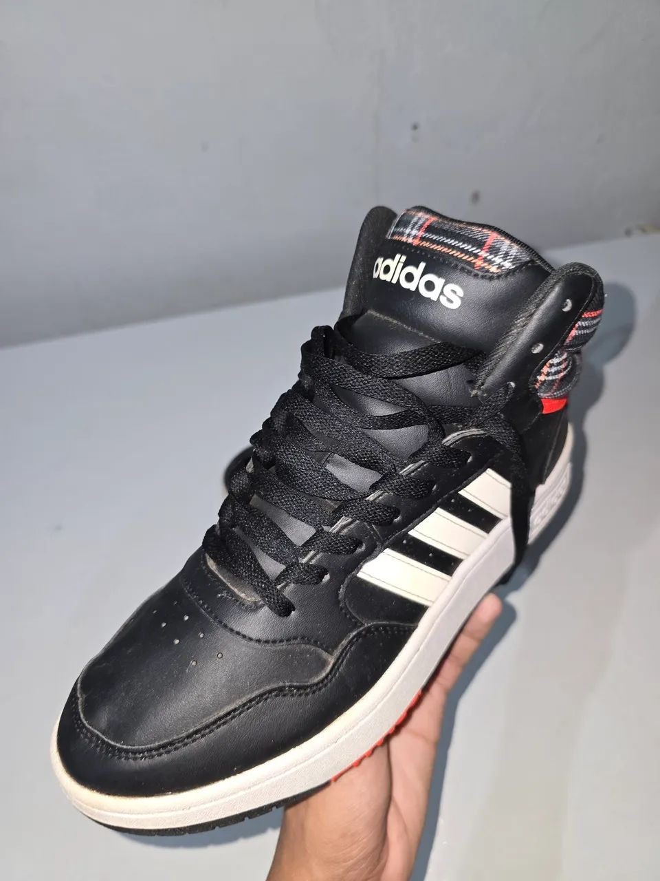 Adidas hoops 3.0 mid