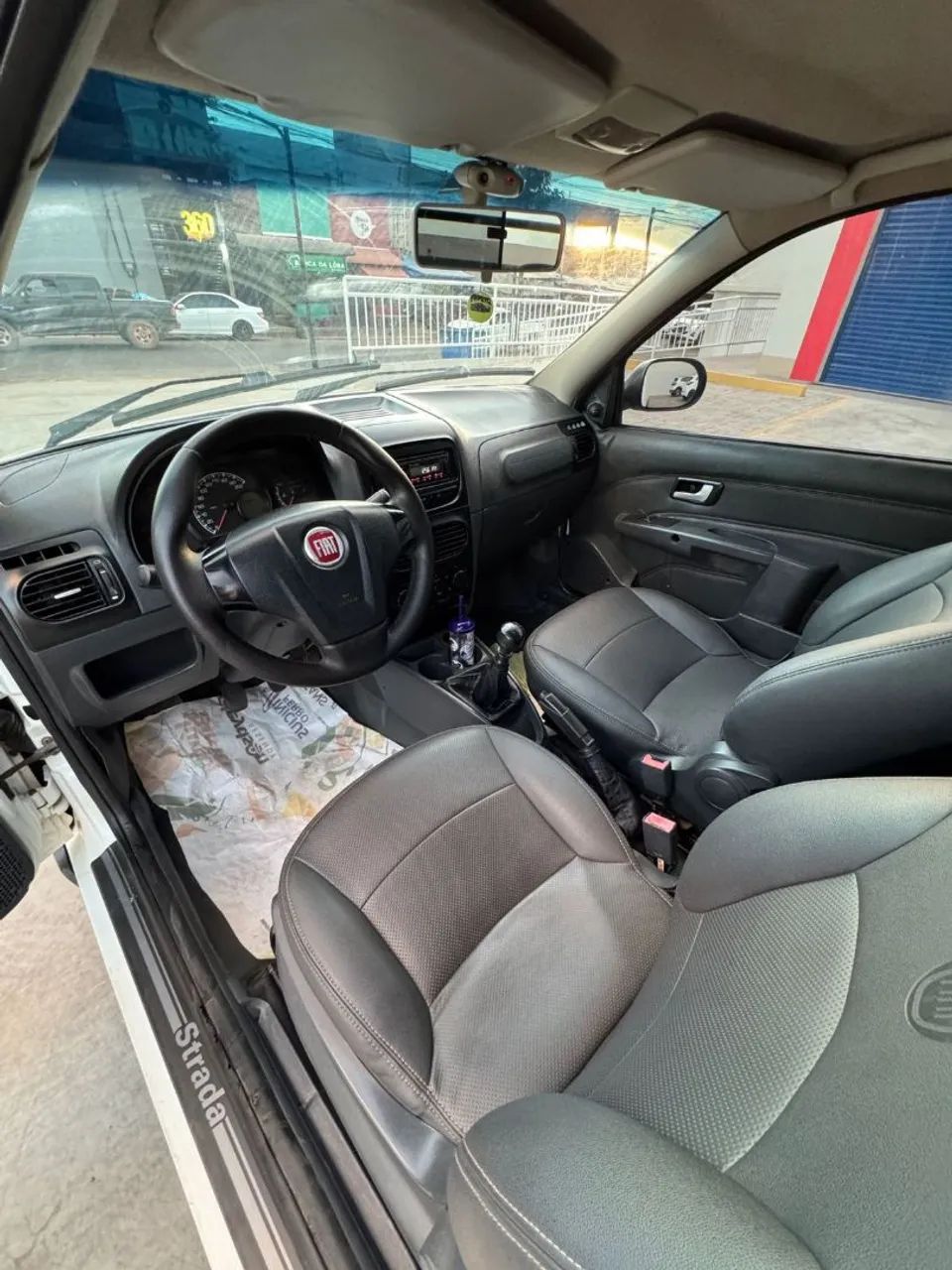 Fiat Strada Working Celeb.1.4 Fire Flex 8V CD 2015 - Foto 2