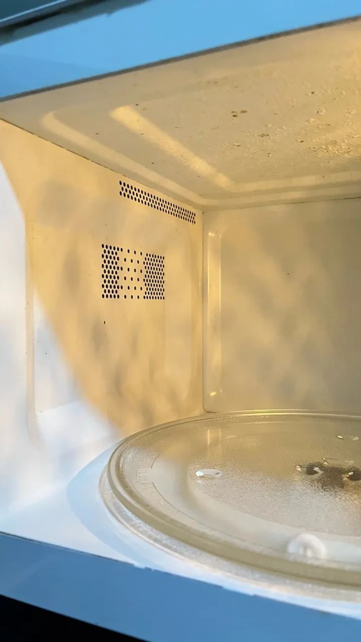 Micro ondas Eletrolux 18L - Foto 3