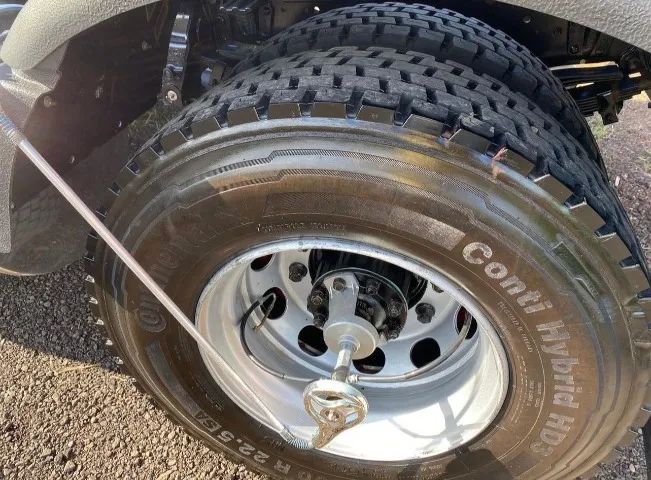 vw 19320 4x2 ano 2011 - Foto 8