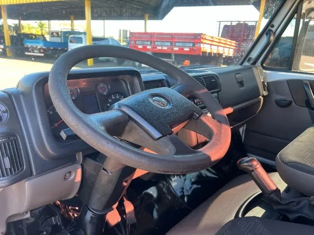 VOLKSWAGEN 5.150 2017 - Foto 5