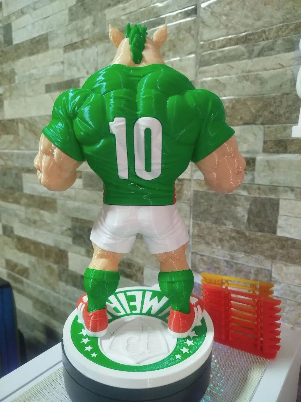 Mascote do Palmeiras Porco 26 cm.chuteira preta, vermelho ou dourada  - Foto 3