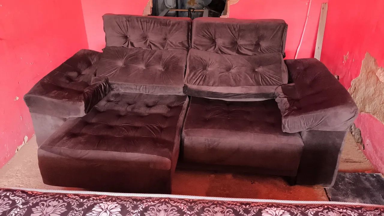 Sofá retrátil e reclinável novo  - Foto 2
