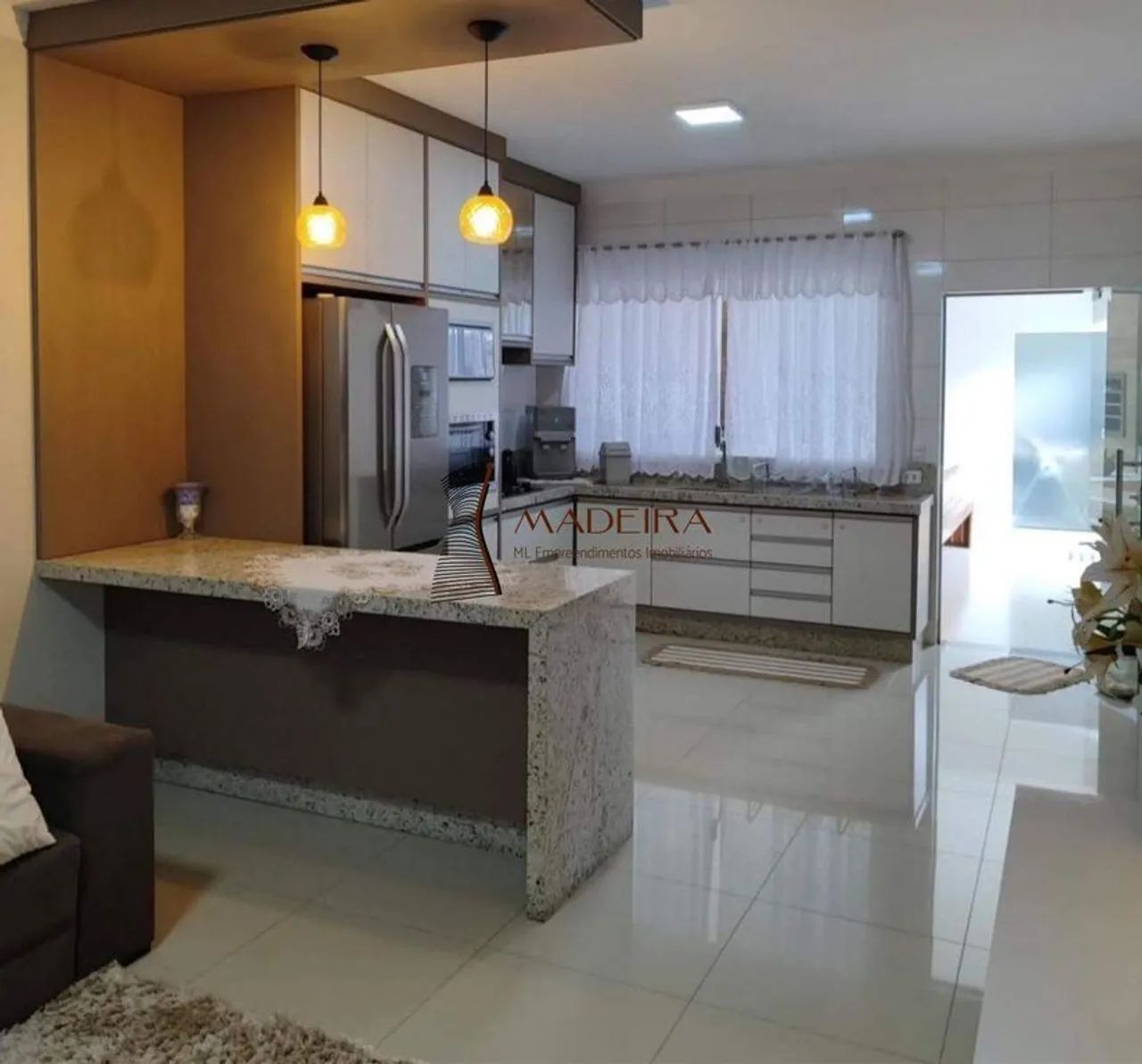 CASA TOTALMENTE MOBILIADA EM MARIALVA - PR