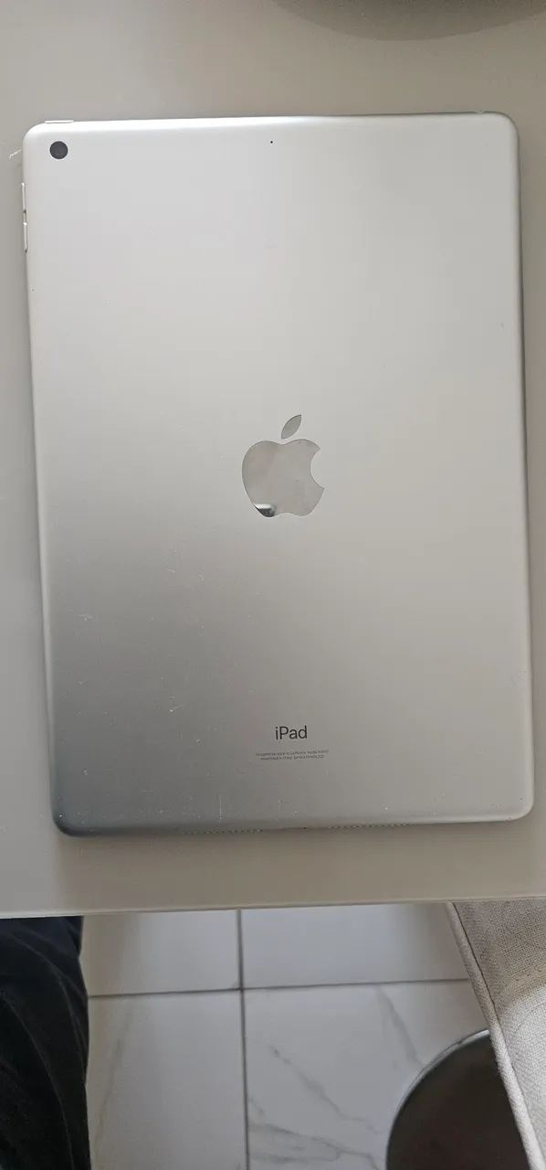 Ipad 9? geração semi novo Tablet Aple