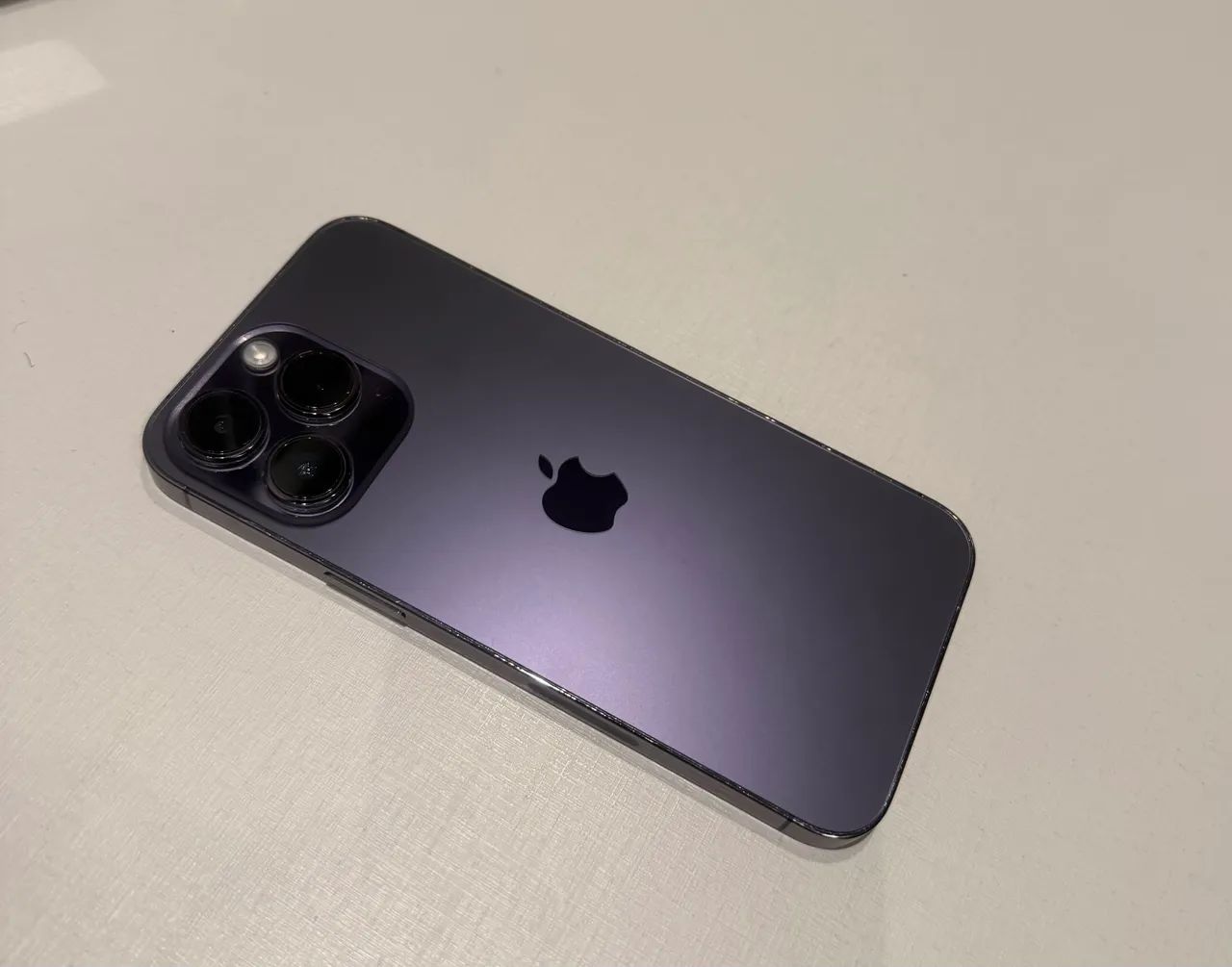 iPhone 14 ProMax roxo - Lindo!