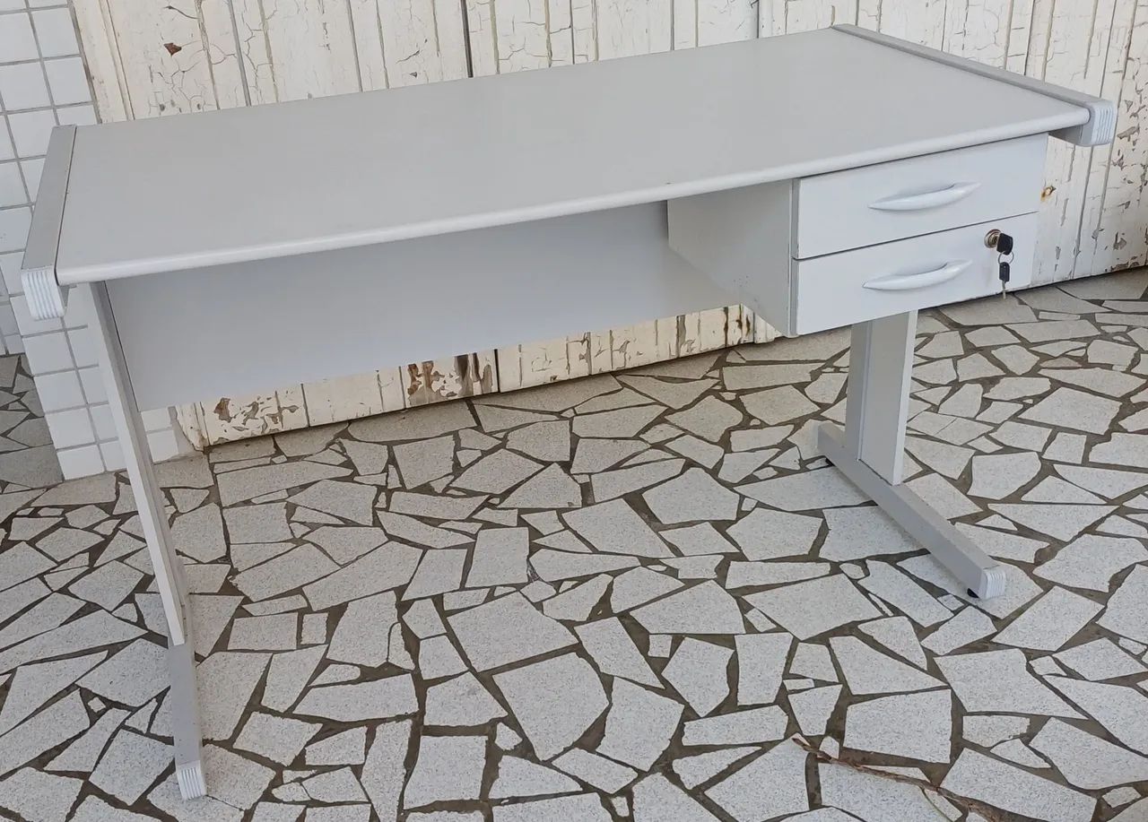 Escrivaninha.  - Foto 3
