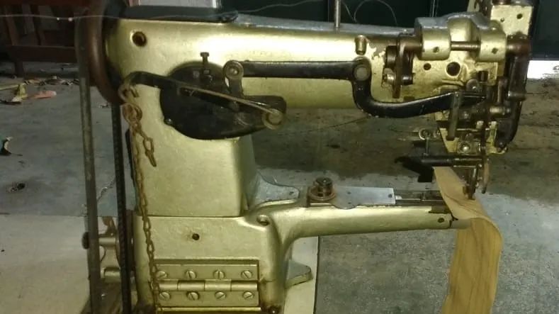 Máquina de braço PFAFF 335. - Foto 3