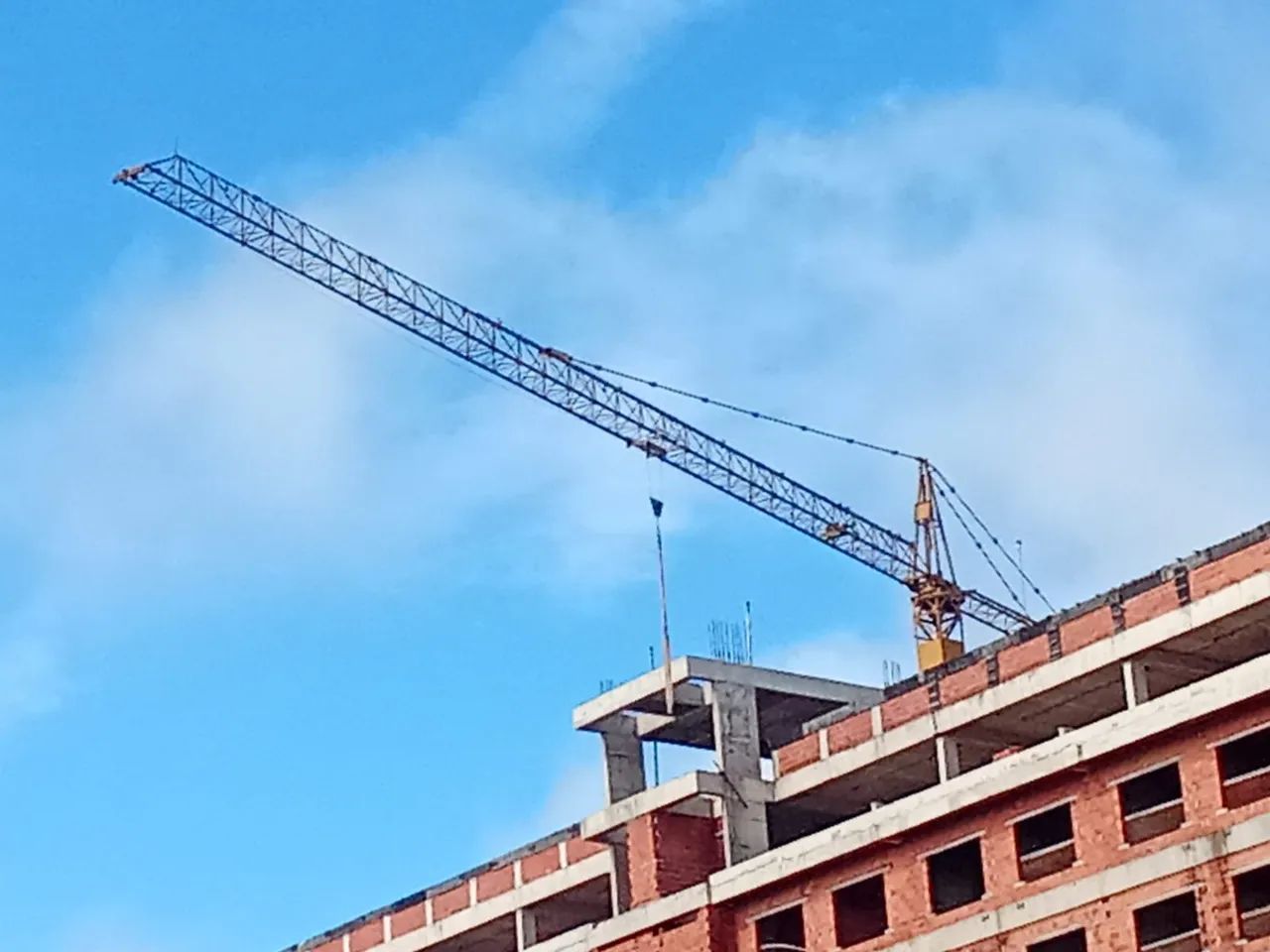 Grua FM 1040 - Foto 2