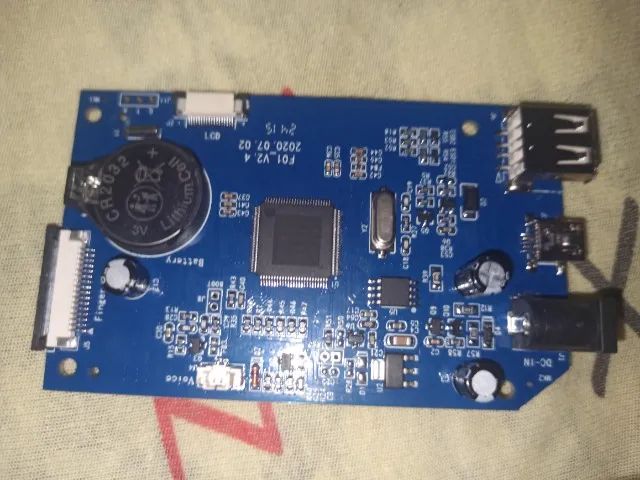 Placa Microcontroladora De 64 MegaBits de Armazenamento e 64 KB de Ram