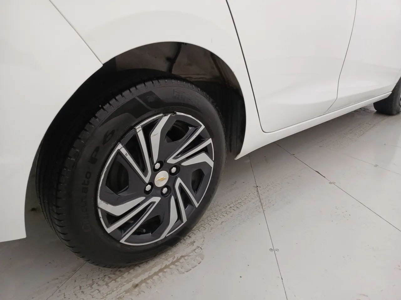 Chevrolet Onix Hatch 1.0 12V Flex Mec. 4P, foto 14 de 18