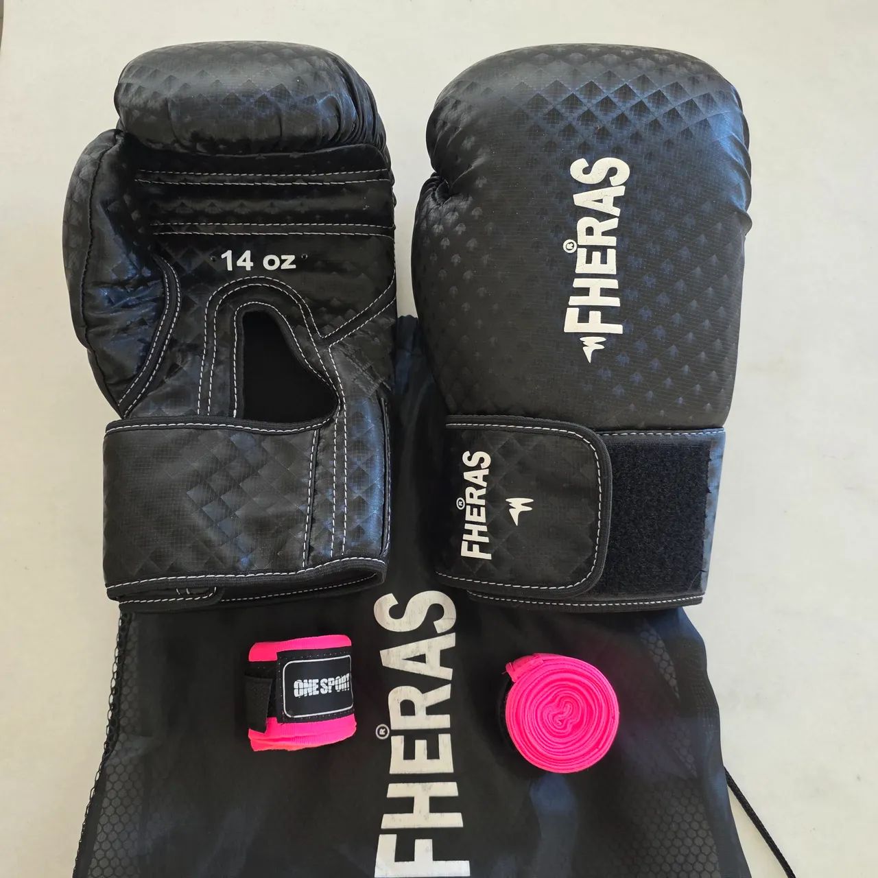 Luva de Boxe 14oz + atadura 