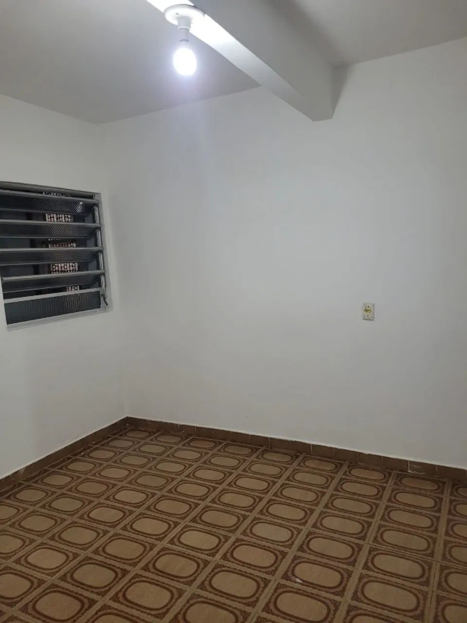Aluga uma casa de 3 cômodos e banheiro  - Foto 4