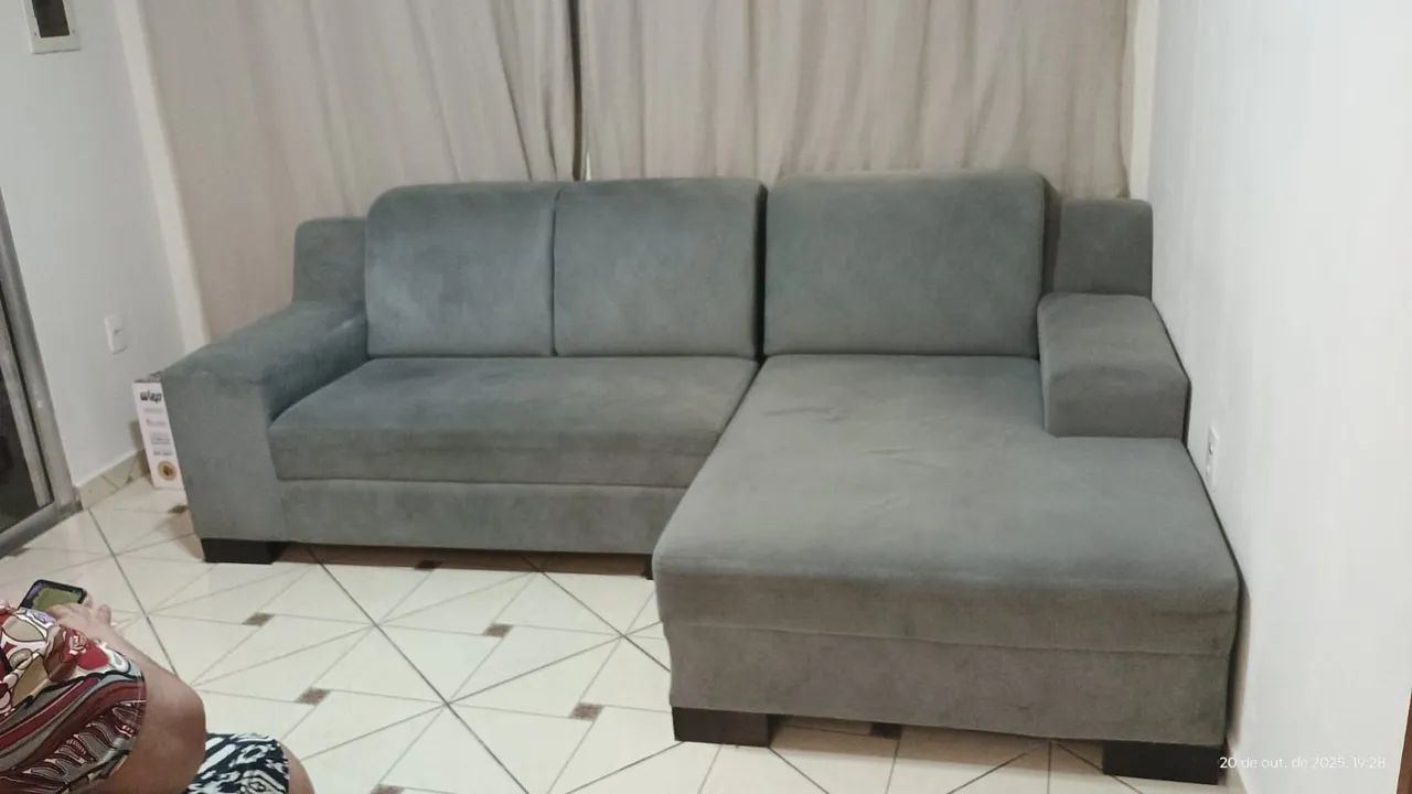 Sofá de três lugares com Chase fixa
