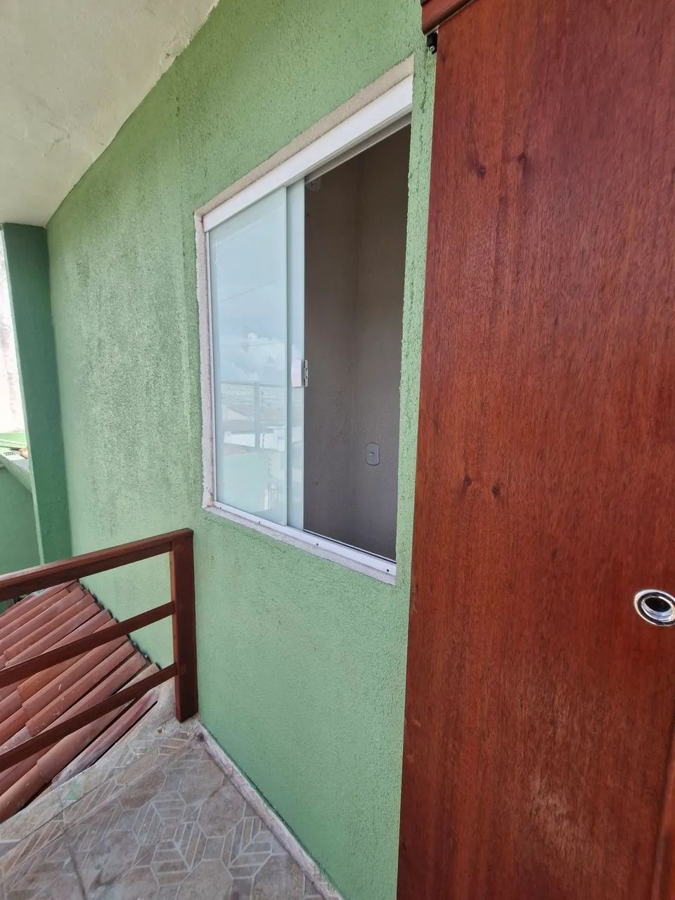 Alugo casa na Avenida Brasil, bairro Poço. - Foto 3