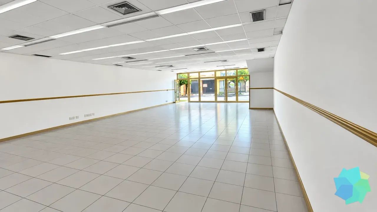 Salão Comercial 180 m² no Centro de Salto  Amplo e Versátil - Foto 5