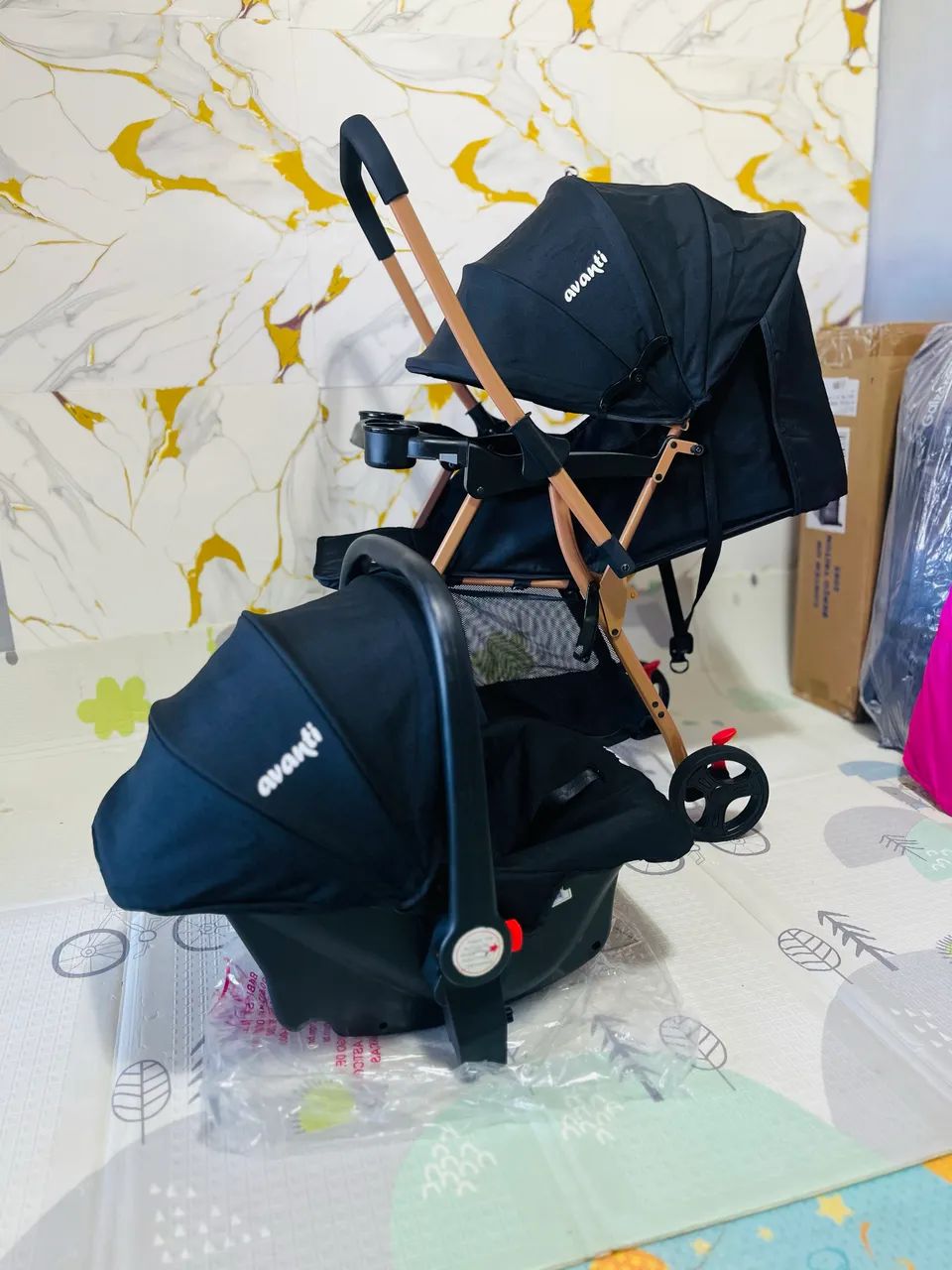 Carrinho de bebê e bebê conforto europeu GOLD avanti  - Foto 4