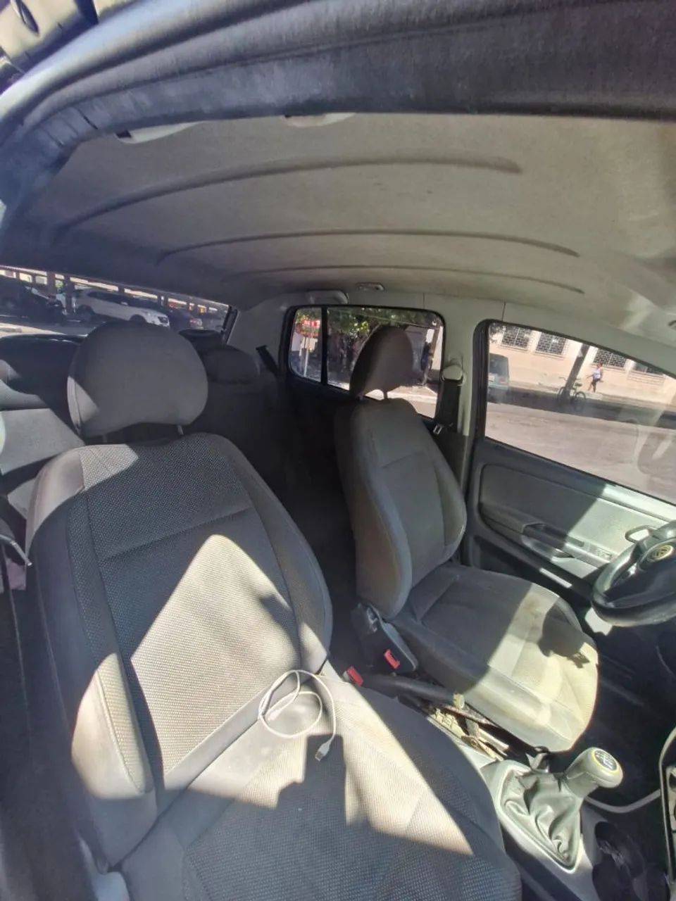 Volkswagen Fox 1.0 MI Total Flex 8V 5P 2012 - Foto 4