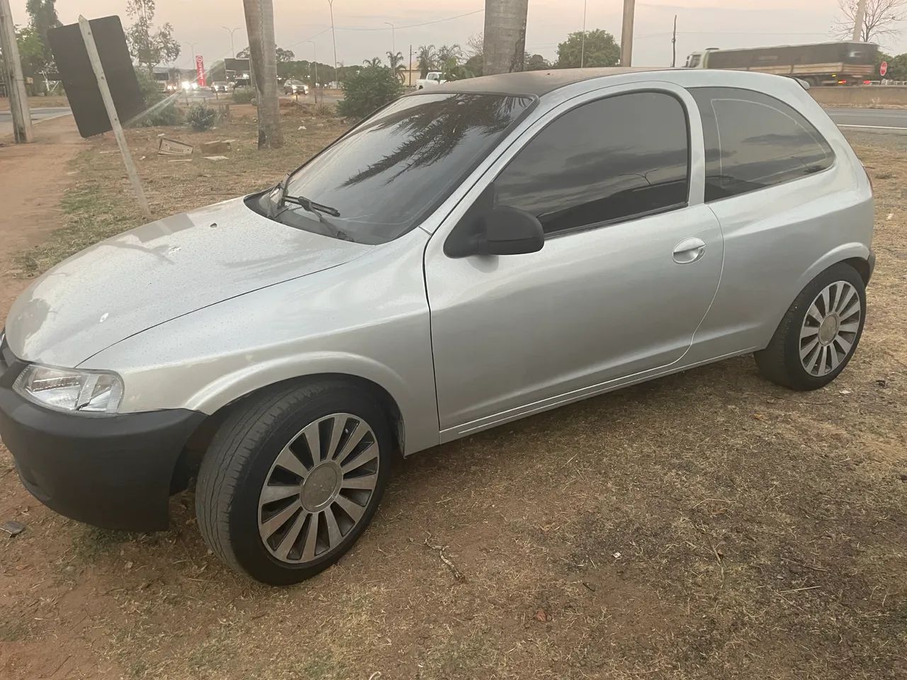 Chevrolet Celta 1.0/super/n.piq.1.0 MPFI VHC 8V 3P 2001
