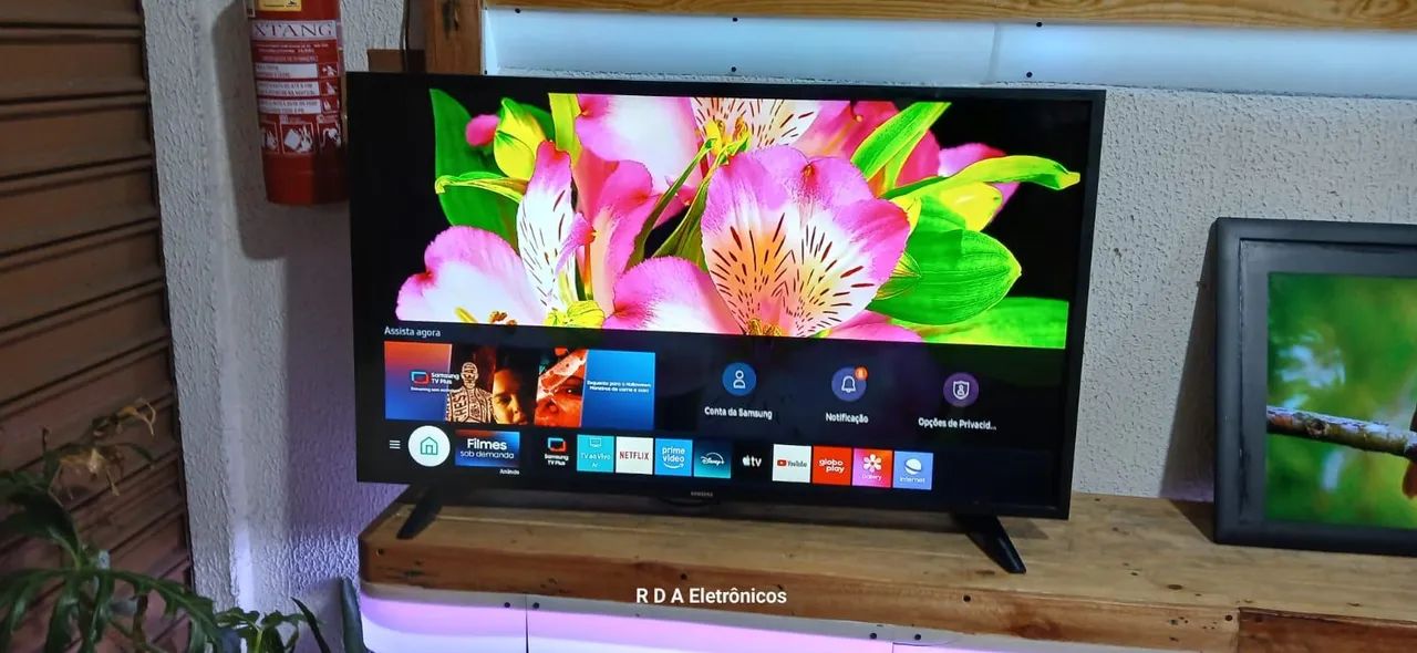 TV 43 polegadas smart com cabo controle todos apss YouTube e Netflix  - Foto 5