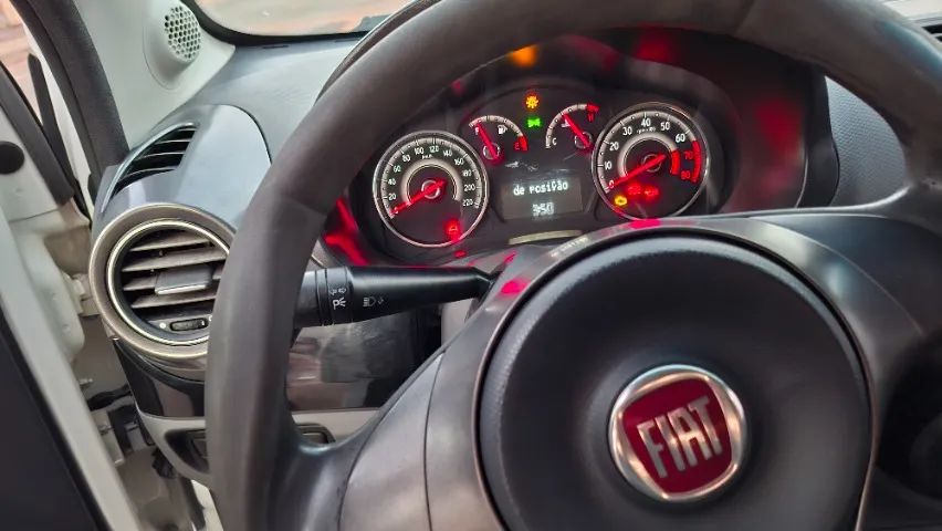 Fiat Palio Attractive 1.0 EVO Fire Flex 8V 5P 2017 - Foto 3