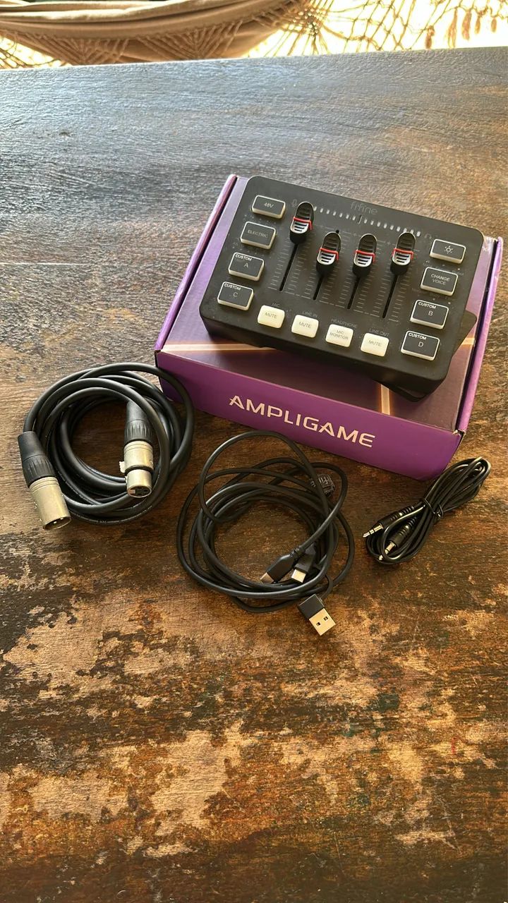 Mesa de Som FIFINE AmpliGame SC3