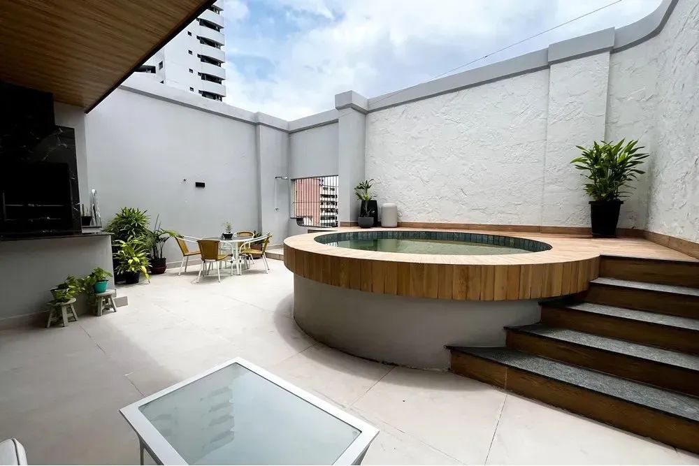 Cobertura com 4 quartos com suíte - 230m2 - Venda