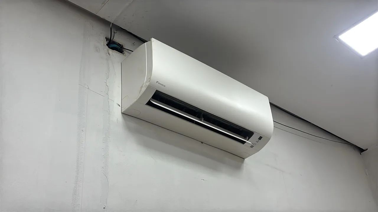 2 Ar Condicionado Carrier e Daikin 36000 e 18000 BTUs - Perfeitos  - Foto 3