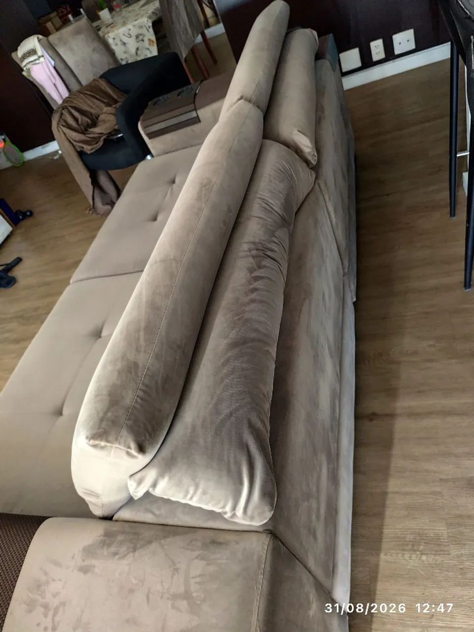 Sofa suede 3 lugares - Foto 4