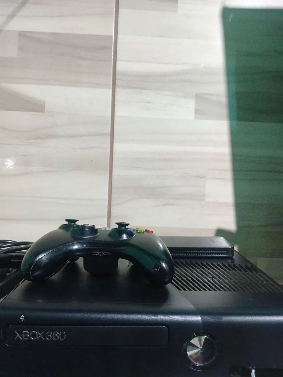 Xbox 360 slim desbloqueado com HD de 500gb - Foto 3