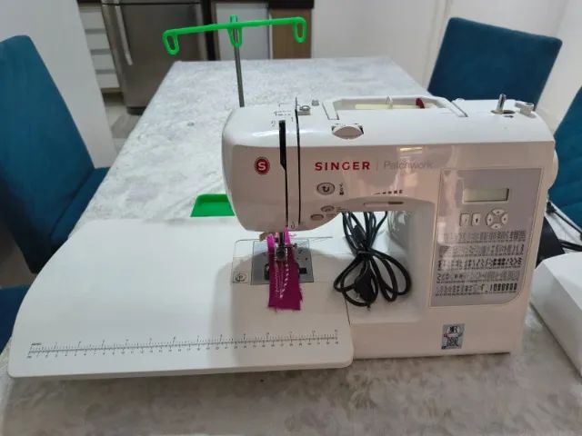 Singer Patchwork 7285 com extensão - Foto 4