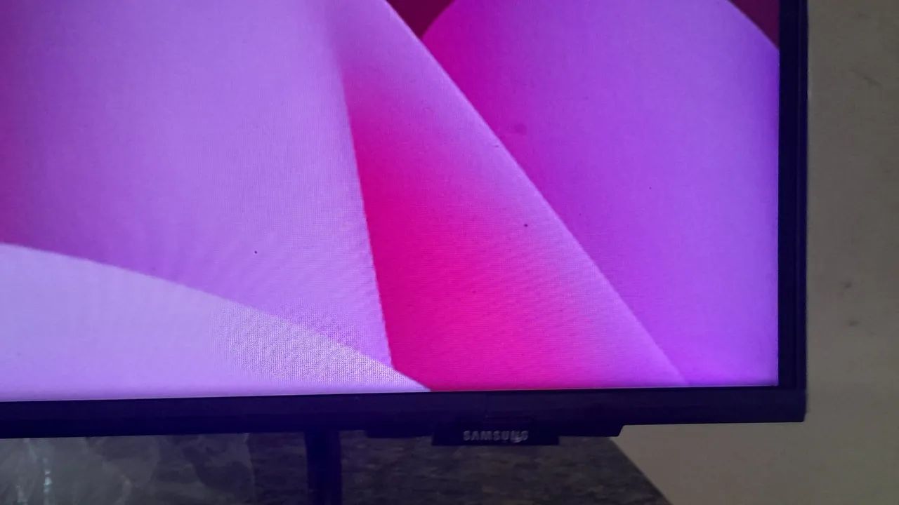 Vende-se tv samsung Qled 55 polegadas  - Foto 2
