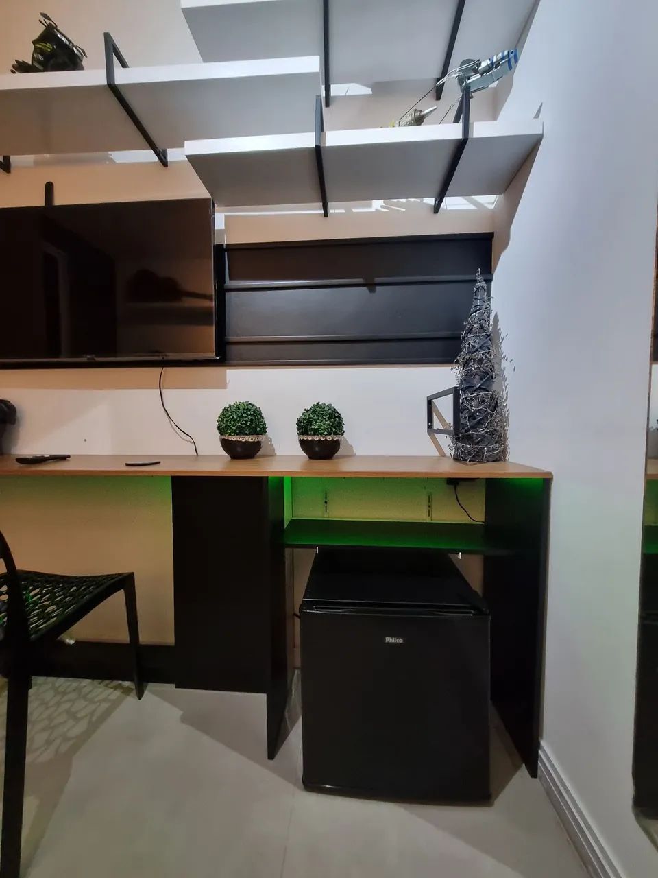 Quarto mobiliado e decorado  - Foto 2