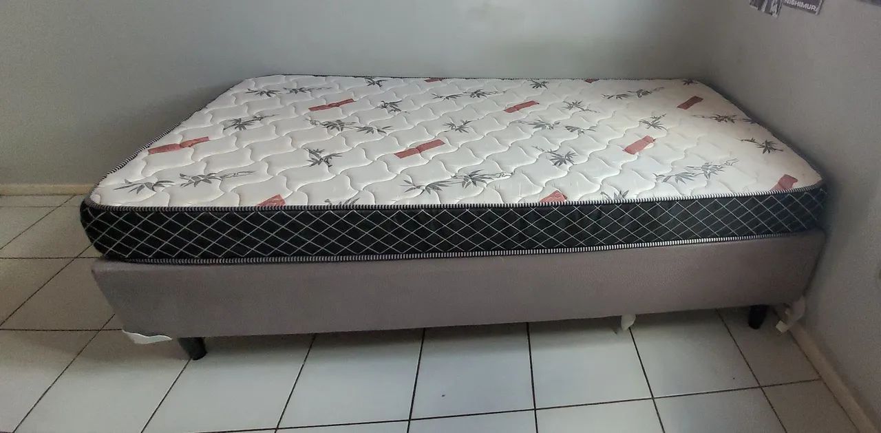 CAMA PLUMATE SIMPLES COM COLCHÃO.
