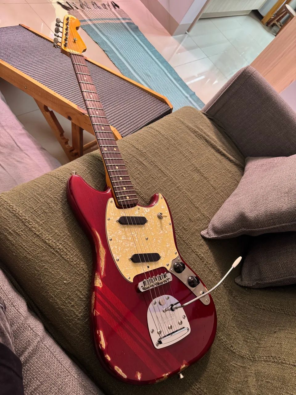 Guitarra Mustang Custom by Luthier Componentes Premium - Foto 3