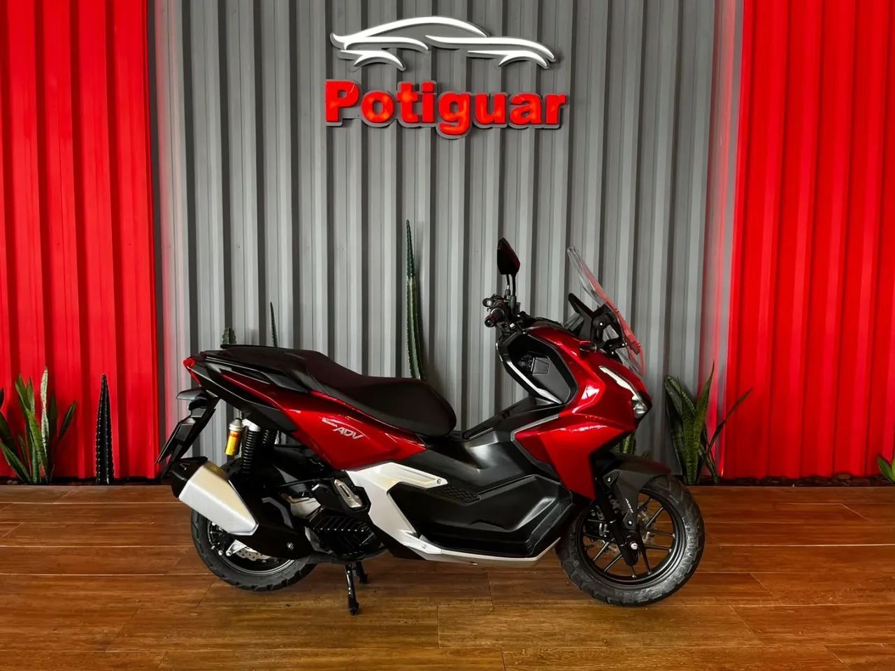 HONDA ADV