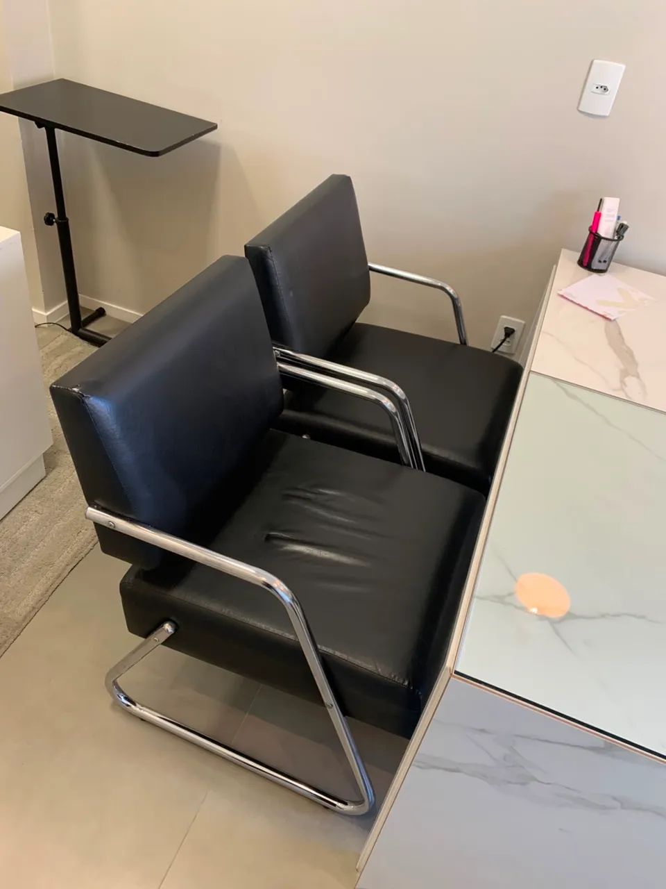 Cadeiras em couro - Foto 2